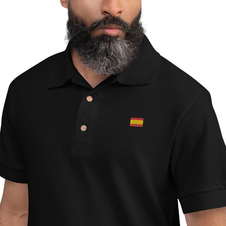 Polo bordado con la bandera de España