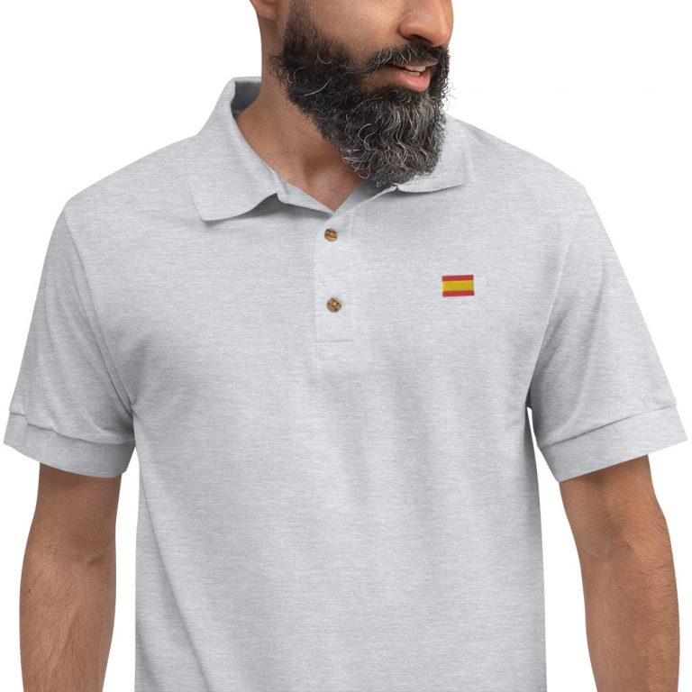 Polo bordado con la bandera de España